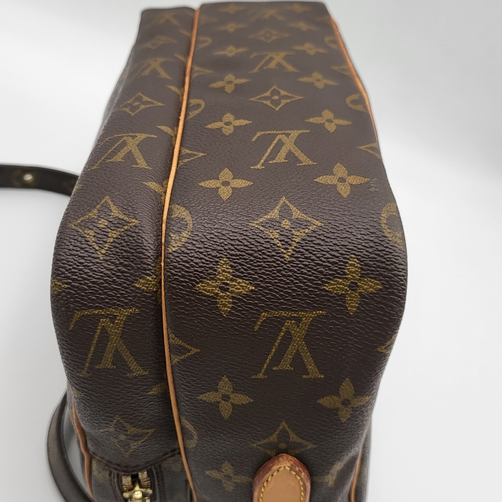 LOUIS VUITTON Monogram Nile Shoulder Bag..Authentic..!! - Picture 8 of 15